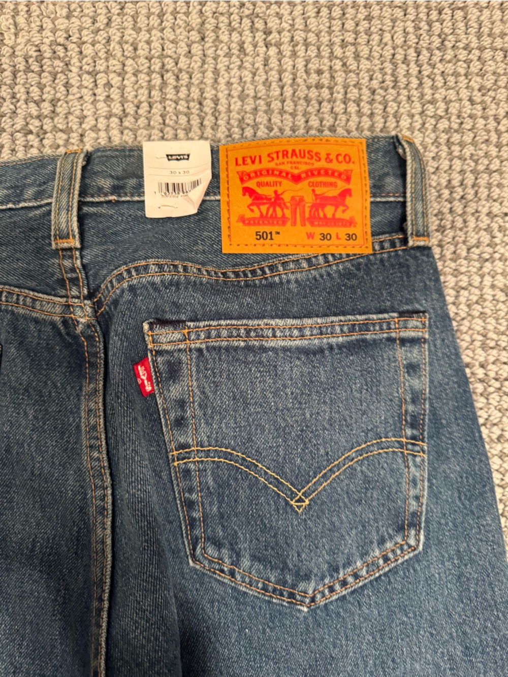 👖LEVI’S MEN’S DARK WASH SLIM STRAIGHT JEANS👖 - Picture 6 of 9